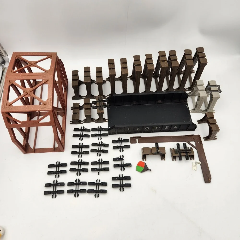 Lionel O/O27 Gauge Layout Expansion Lot Short Extension Bridge Vintage
